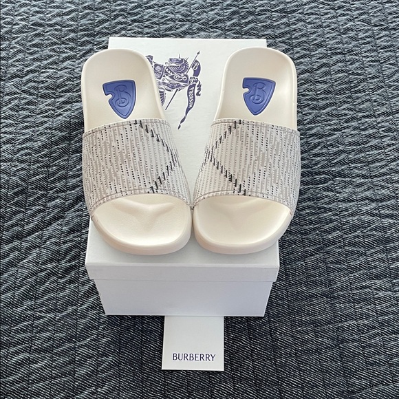 Burberry Shoes - Burberry Cream Check Slide Sandals